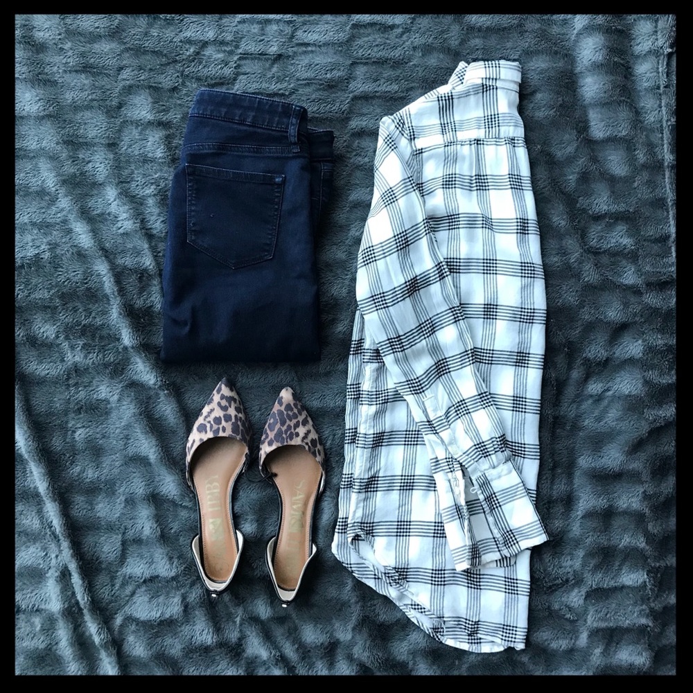 Loft Plaid Black/White Long Sleeve Tunic Top